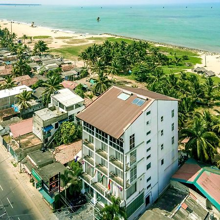Beverly Beach 尼甘布 外观 照片