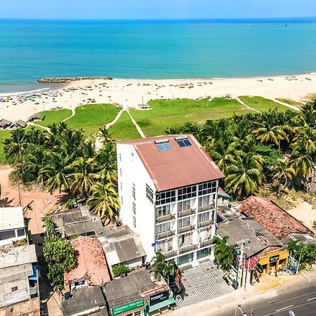 Beverly Beach 尼甘布 外观 照片