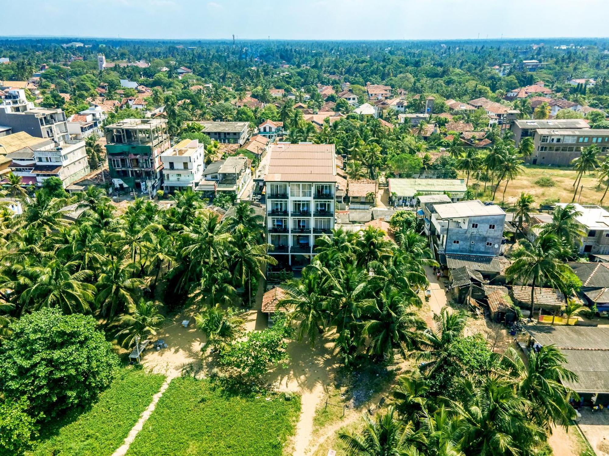 Beverly Beach 尼甘布 外观 照片