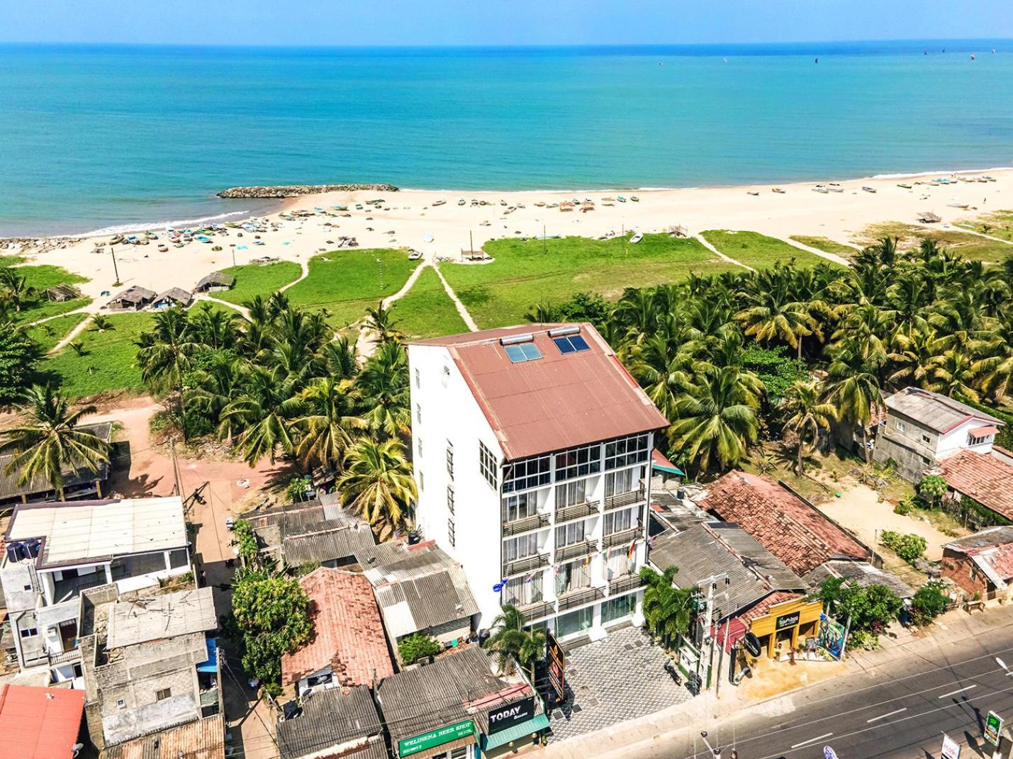 Beverly Beach 尼甘布 外观 照片